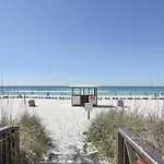 Shores Of Panama 620-Sleeps 8, Free Fun! Reserved Parking Space! Updated! Condo